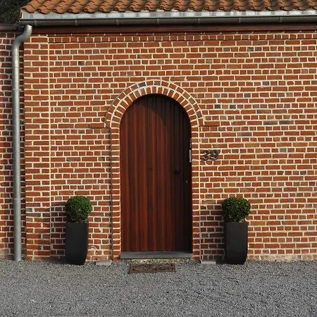 Le Clos Du Pommetier 펜션 투르네