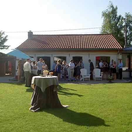 펜션 Le Clos Du Pommetier 투르네